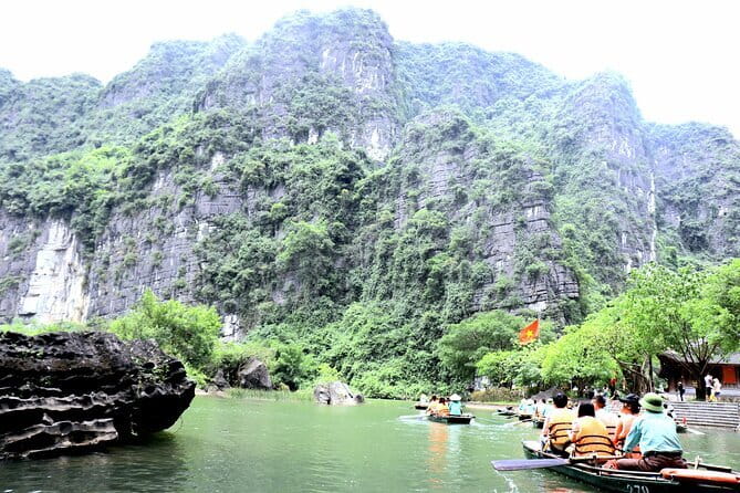PRIVATE TOUR Ninh Binh One Day - Hoa lu- Tam Coc - Mua Cave - What the private format is worth at $150