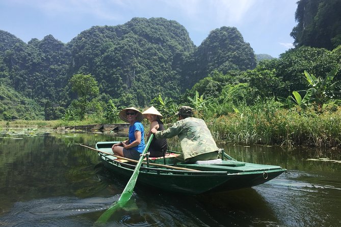 [Private] Trang An Boat Ride and Hoa Lu Temples - Day tour - Hoa Lu and the temples of the Dinh and Le dynasties