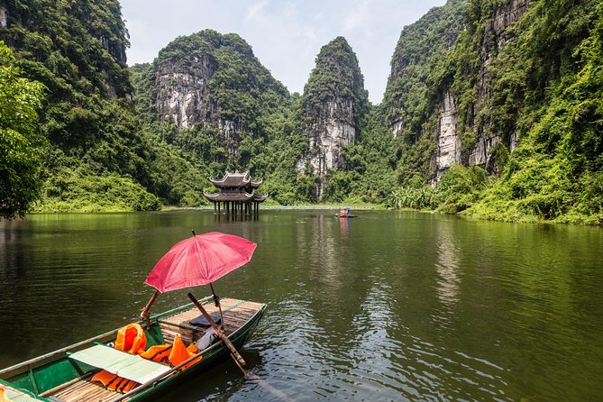 Private transfer between Hanoi - Ninh Binh one way trip - Lily’s coordination and the driver handoff