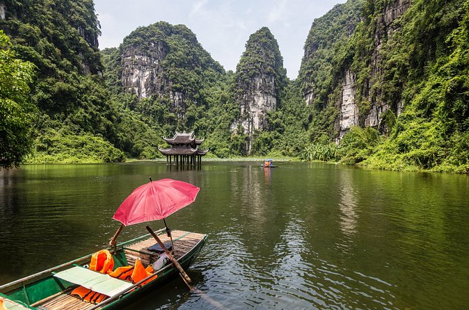 Private transfer between Hanoi - Ninh Binh one way trip - Breaks for photos, food, and rest