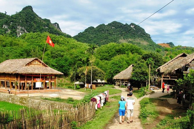 Private Transfer Hanoi <=> Mai Chau One Way (Free hotel pickup) - Crossing toward Mai Chau