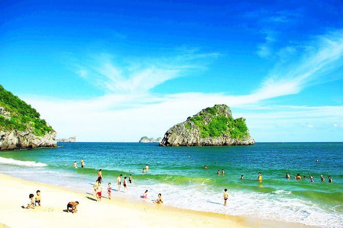 Private transfer Ninh Binh <=> Halong One Way (Free Hotel Pickup) - Clean cars, helpful drivers, and the limits of English