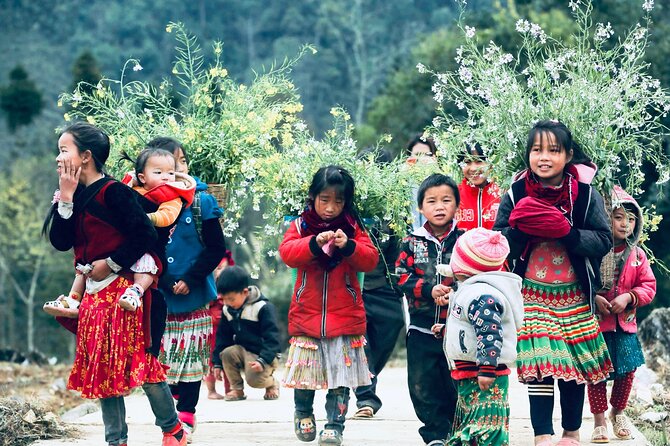Private Transfer One Way From HANOI > SAPA - Why a private Hanoi to Sapa transfer can make sense