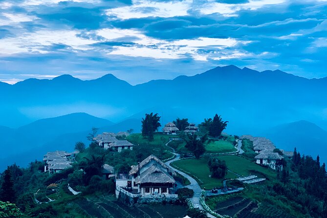 Private Transfer One Way From HANOI > SAPA - Price and value for up to three people