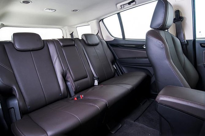 Private transfers HALONG <=> SAPA One Way (Free Hotel Pickup) - Is $215 good value for three people?