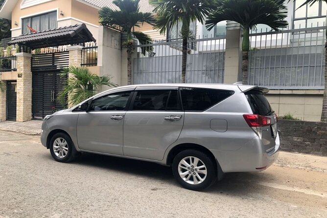 Private transfers Hanoi <=> Ha Giang One Way (Free hotel pickup) - The driver and the question of speed