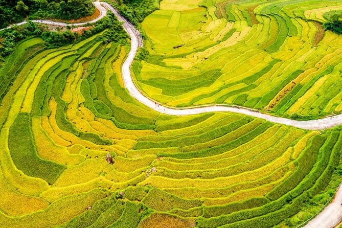 Pu Luong 2 Days Trekking & Village Experience with local Family - The early road from Hanoi or Ninh Binh