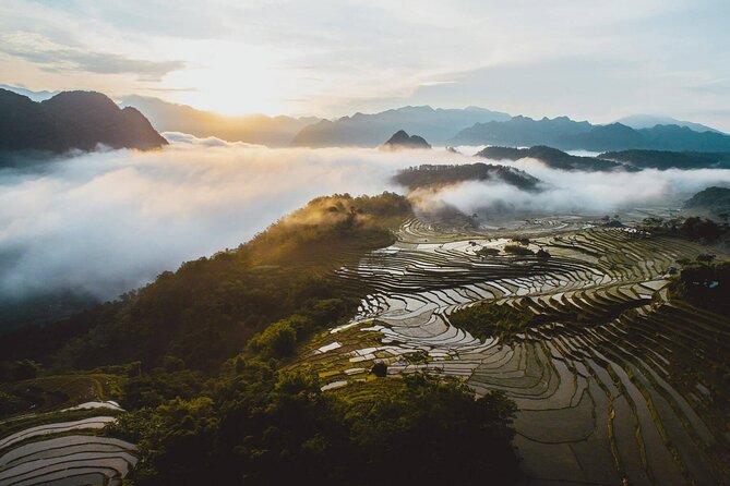 Pu Luong Private Day Tour from Hanoi – Biking & Rafting - Don Village, rice terraces, and the famous S curve