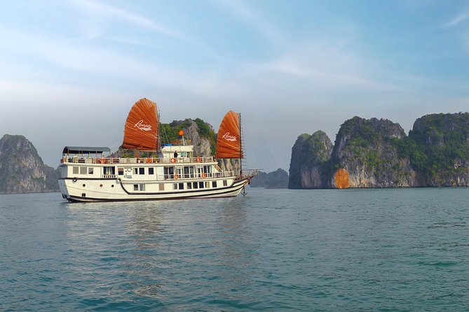 Renea Cruises - BEST Small Boat in Bai Tu Long & Halong Bay - The road from Hanoi to the harbor