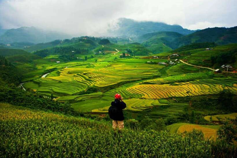 Sa Pa: Muong Hoa Valley Trek and Local Ethnic Villages - Ta Van Giay, the river route, and old stone carvings