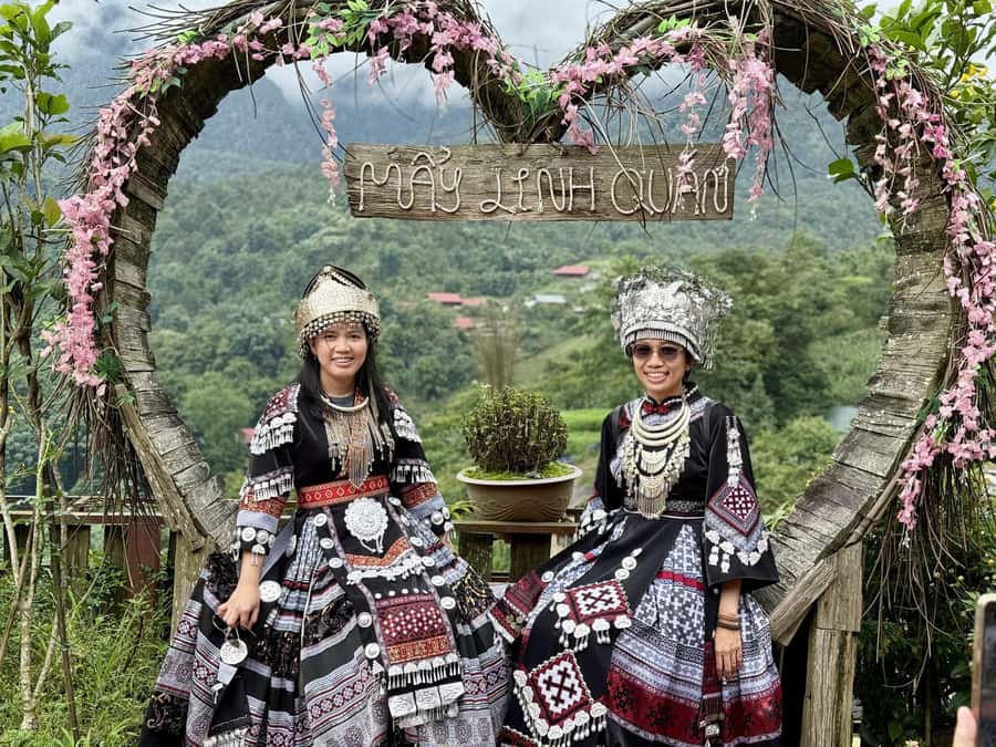 Sapa: Cat Cat Village, Moana, Alpine Coaster, Fansipan Cable - Guides are a major part of the experience