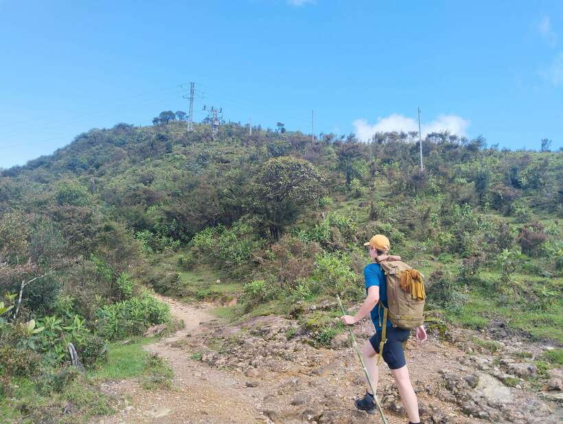 SAPA : Climb up to Fansipan mountain with LOCAL GUIDE - Starting at Tram Ton Pass at 1,800 meters