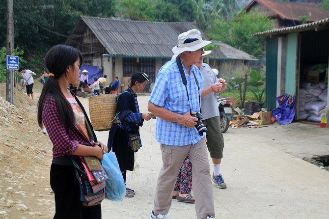 Sapa hard trekking villages homestay 3days/ 2nights tour - amazing culture - Day one: Y Linh Ho, Lao Chai, and a Giay homestay