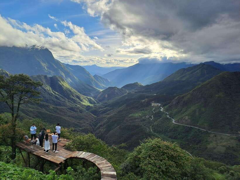 Sapa: Love Silver Waterfall, LonelyTree in Heaven-Rice Field - Why this Sapa day trip works so well