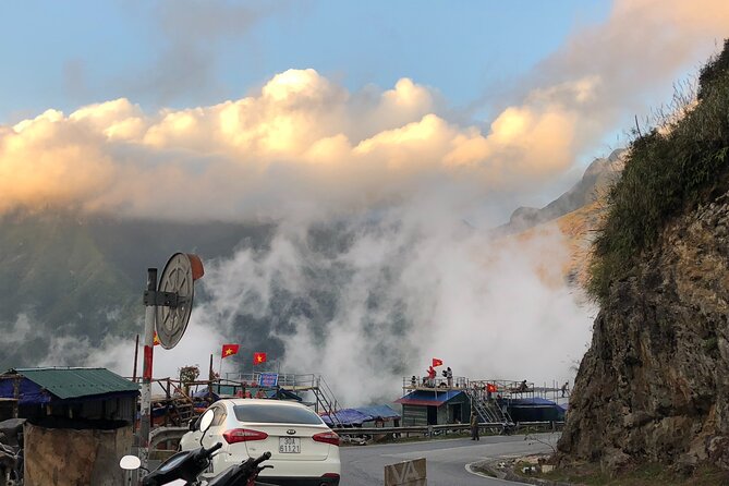 SaPa Motorbike Tour - Half day - Visit Waterfall - The Lonely Tree on O Quy Ho Pass