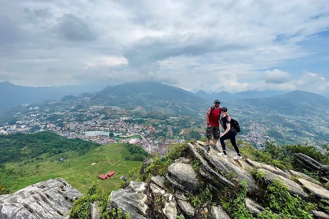 Sapa Mountain Escape: 2-Day Trekking, Rice Terraces & Homestay - Day one: Ham Rong Mountain to Hang Da Village