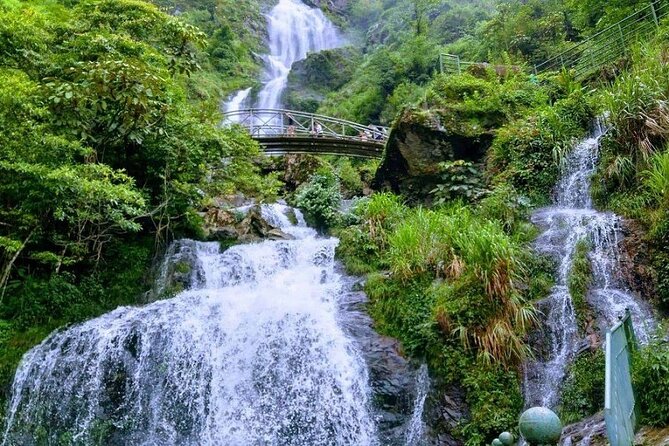 Sapa Private Car Tour to Silver & Love Waterfalls and Lonely Tree - Silver Waterfall: a fast first stop with real force