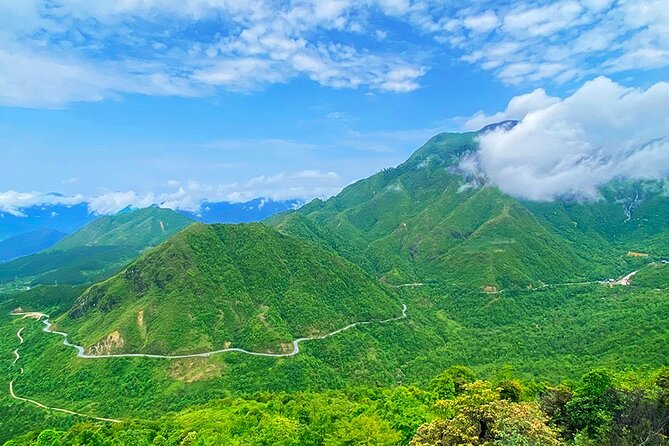 Sapa Private Car Tour to Silver & Love Waterfalls and Lonely Tree - What the private car changes