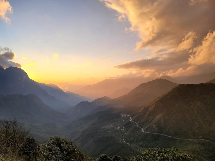 Sapa: Private Highlights Day Tour with Lunch - Silver Waterfall is a quick scenic stop