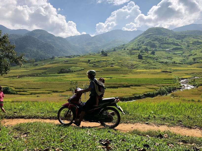Sapa: Private Highlights Day Tour with Lunch - Cat Cat Village starts the walking