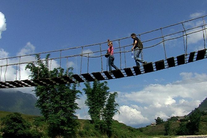 Sapa Trek Tours -2D1N Stay At 3*** -TRANSFER BY SLEEPING BUS - Leaving Hanoi by sleeping bus