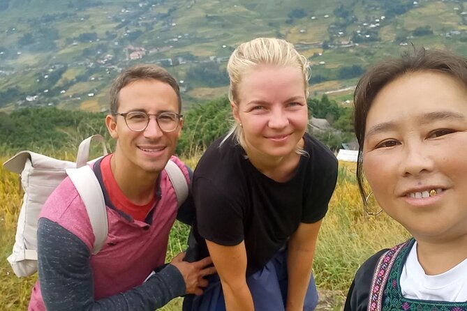 Sapa Trekking / Hiking through Sapa Valley with native Hmong - What the guides add to the walk