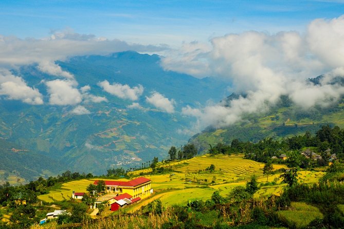 Sapa Villages trekking and homestay 2 Days/ 1 night package tour: best selling - Ta Van homestay: a local night with simple comforts