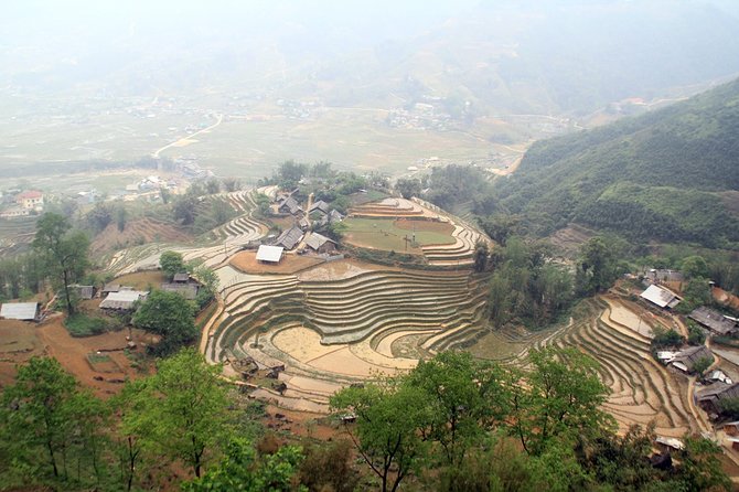 Sapa Villages trekking and homestay 2 Days/ 1 night package tour: best selling - How the $70 price measures up