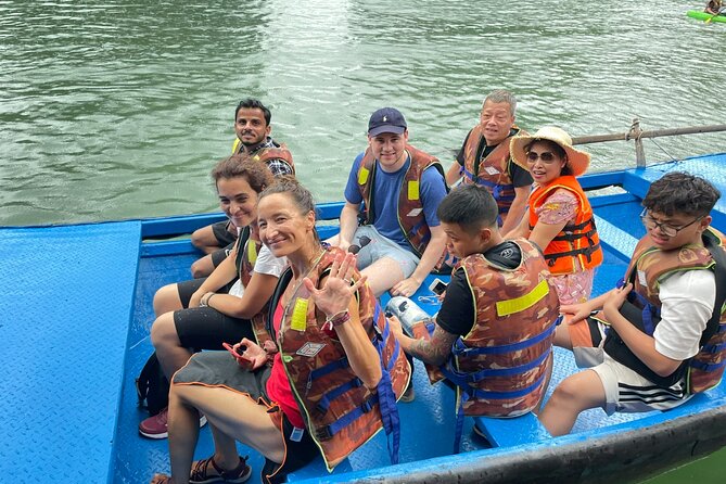 Sea Lion Luxury 5-Star Halong Day Cruise,Buffet Lunch,Shuttle Bus - The buffet lunch: useful, filling, and not fully consistent