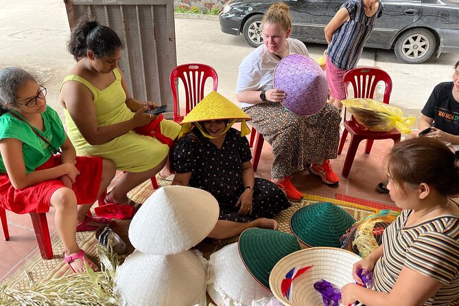 Secret Handicraft Villages of Hanoi ( Incense and hat Villages ) - What the Small Group Changes