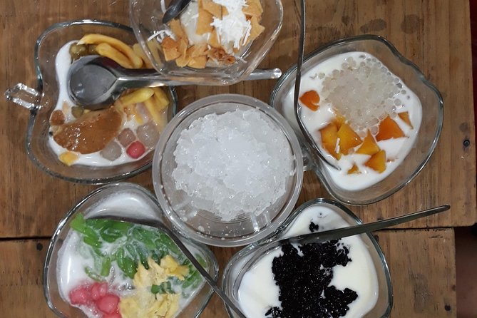 Small Group Hanoi Street Food Tour with a Real Foodie - Choosing lunch or dinner