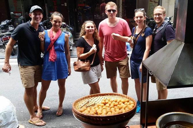Small Group Hanoi Street Food Tour with a Real Foodie - Walking the Old Quarter through its food