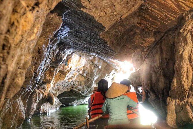 Small Group Ninh Binh Tour : Bai Dinh Trang An Mua Cave Day Tour from Hanoi - Lunch, guide support, and the shape of the day