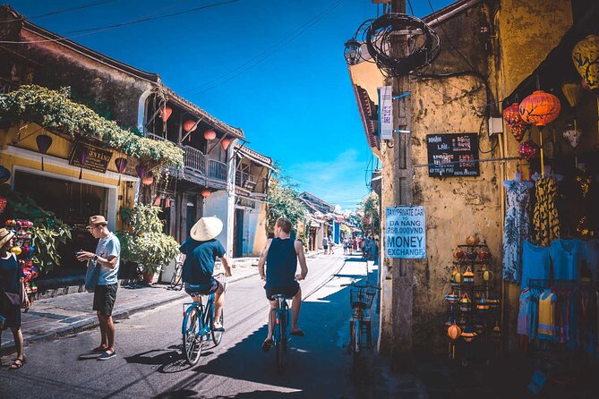 Southeast Asia 23-day: Vietnam, Cambodia & Thailand - Cambodia moves from Phnom Penh to Angkor
