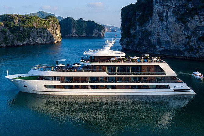Stellar of the Seas Cruise Halong Bay 3Days 2Night on 5 Star Cruise - Day one: Bai Trai Dao and the first sunset