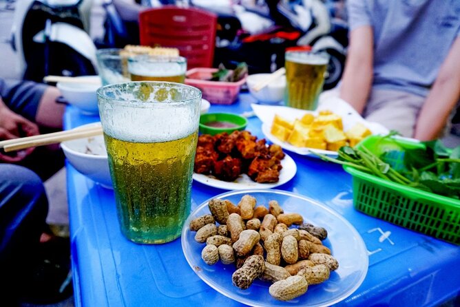 Street Food by Walking Tour for 3 hours in Hanoi, Vietnam - Why the evening timing works