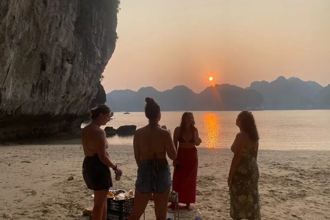 Sunset and Plankton Bioluminescent Night Kayak Lan Ha Bay - Kayaking after dark
