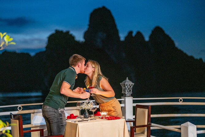 Swan Cruises Ha Long & Bai Tu Long Bay 2D1N - Thien Canh Son Cave - A night on the water