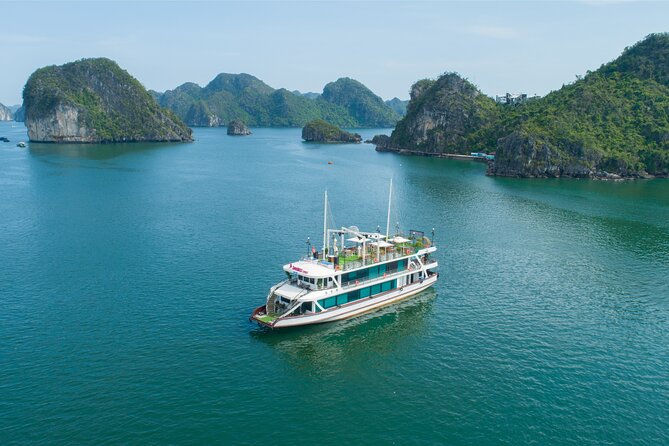 Sweetness Cruise Ha Long Bay: Caves, Kayaking, Swimming & Lunch - Walking through Sung Sot Cave