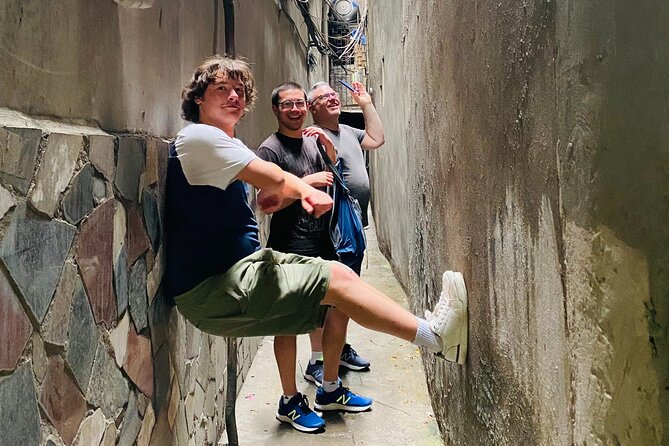 The Hidden Hanoi Old Quarter Experience - Local guides make or break the experience