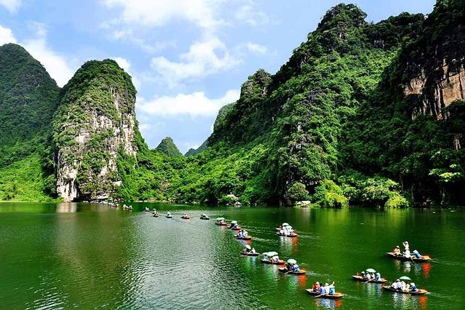 Trang An Cave Boat Trip - Hoa Lu Temple Full Day Tour - Hoa Lu and the temples of two kings