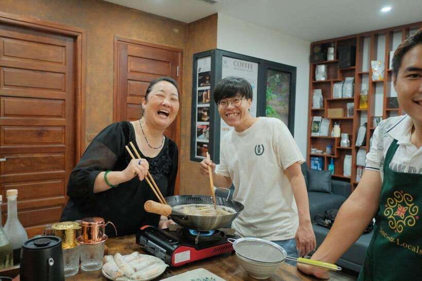 Vegetarian Hanoi Cooking Class: Master Vietnamese Cuisine - Group size, private bookings, and practical timing