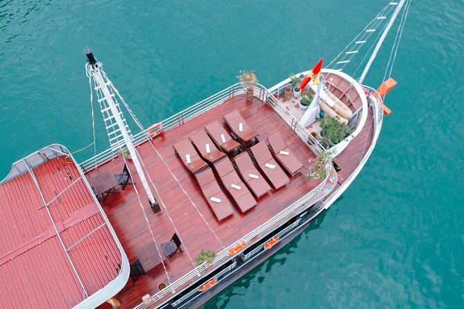 Venezia cruises in less tourist areas with small group - Sunrise, breakfast, and the second day on Cat Ba