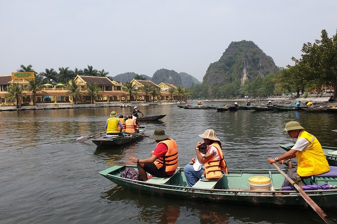Viet Nam Package Tours - Adventure Indochina Travel - Day 5: The Hanoi to Da Nang transfer