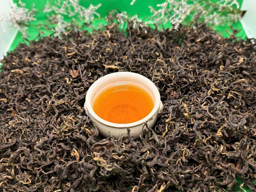 Vietnam Tea Tasting - Giang Egg Coffee & Train Street Visit - What the $36 price really covers