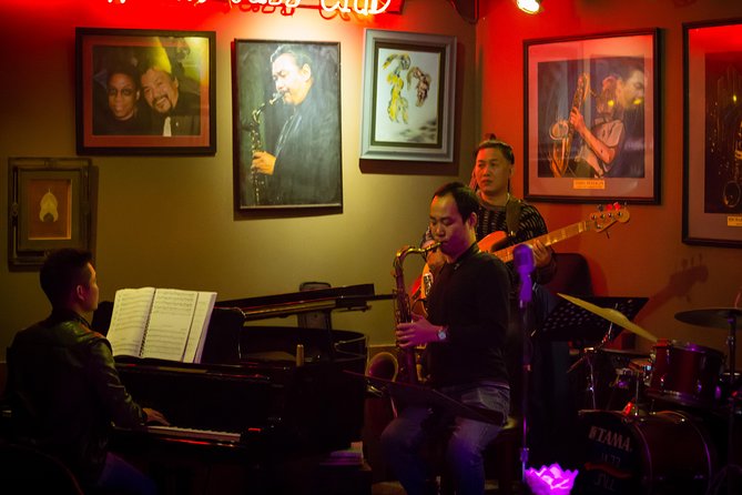 Walking Street Food Tour and Hidden Music - Ta Hien Street: Hanoi’s first taste of nightlife