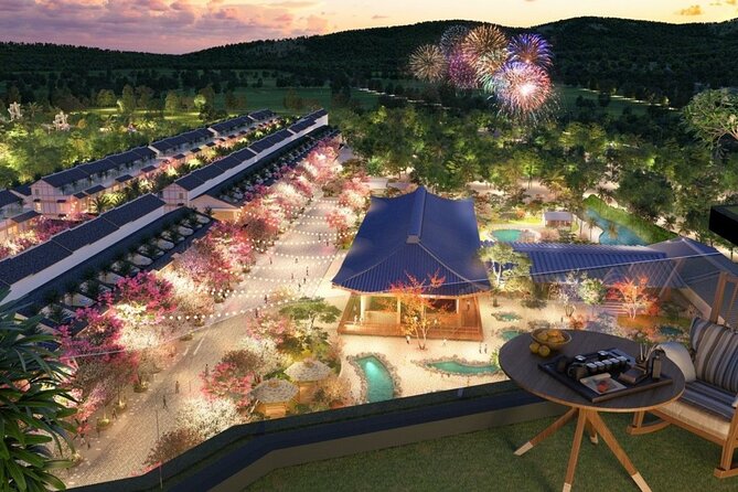 Wyndham Lynn Times Onsen Wellness - Evening food and the Japanese walking street